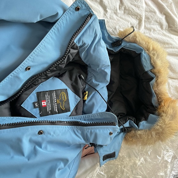 Canada Goose - Picture 2 of 6